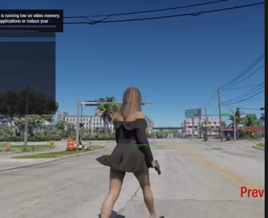 <p><strong>LUCIA CON FALDA PROBANDO LA CIUDAD</strong></p>